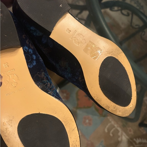 Blue Floral Velvet & Leather Oxfords by ALLBLACK - Picture 6 of 7